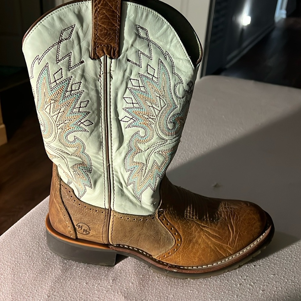 Double H white and tan cowboy boots